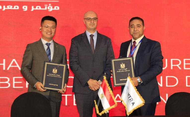 جانب من توقيع بروتوكول التعاون