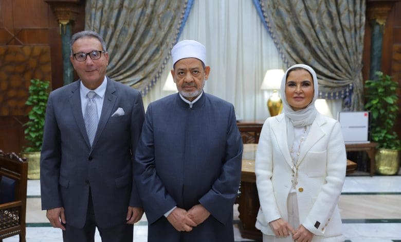 الشيخ احمد الطيب ومحمد الاتربي وسحر نصر