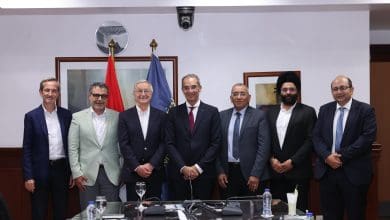 قيادات نوكيا مع وزير الاتصالات