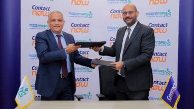 جانب من توقيع الاتفاقية